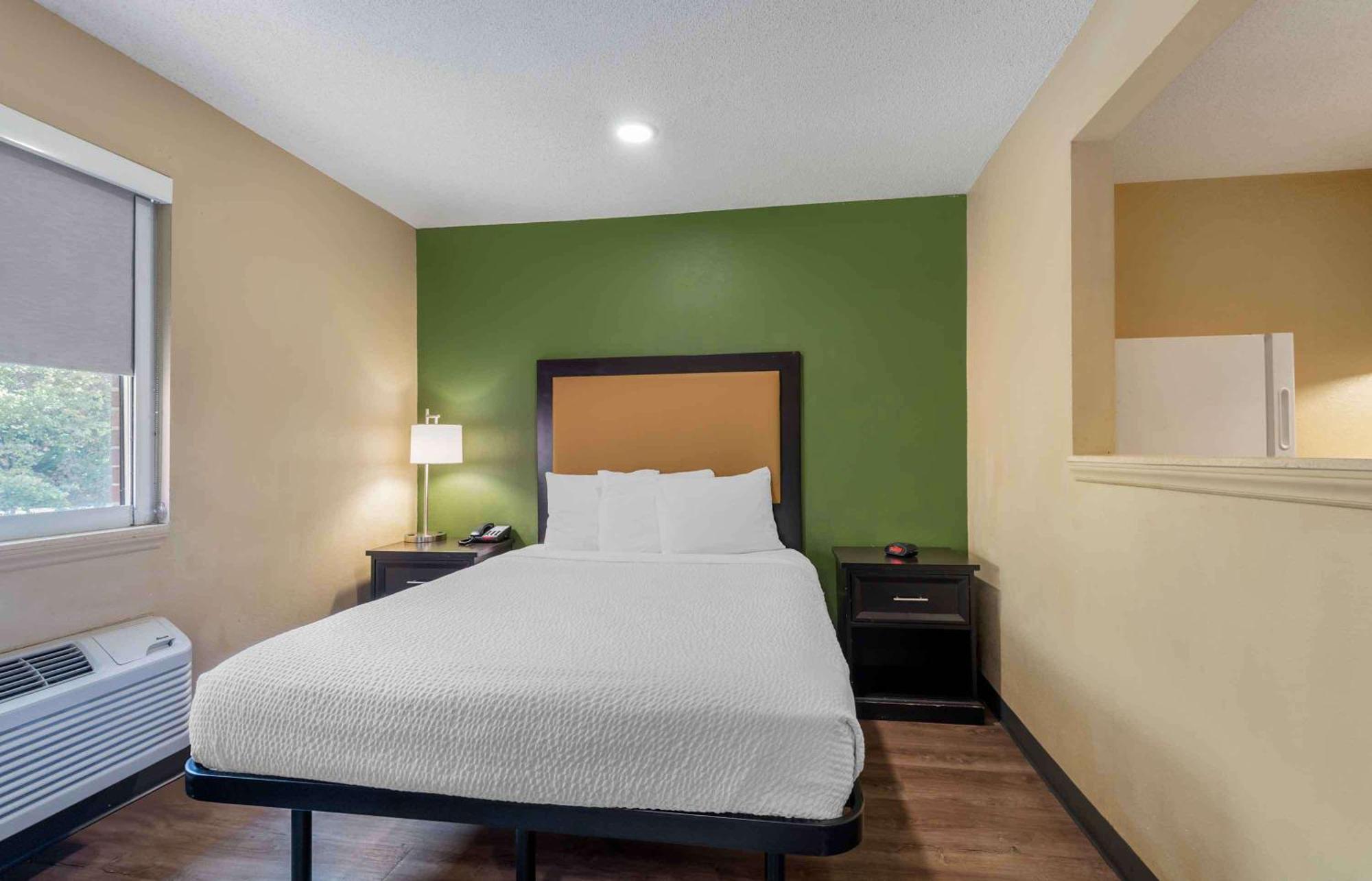 Extended Stay America Select Suites - Charlotte - Tyvola Rd - Executive Park Eksteriør billede
