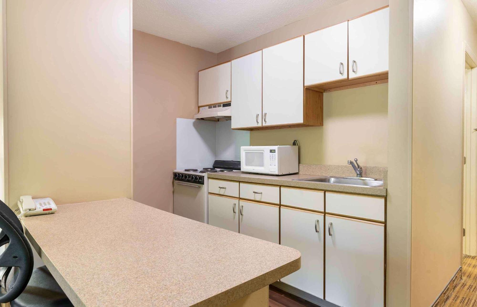 Extended Stay America Select Suites - Charlotte - Tyvola Rd - Executive Park Eksteriør billede
