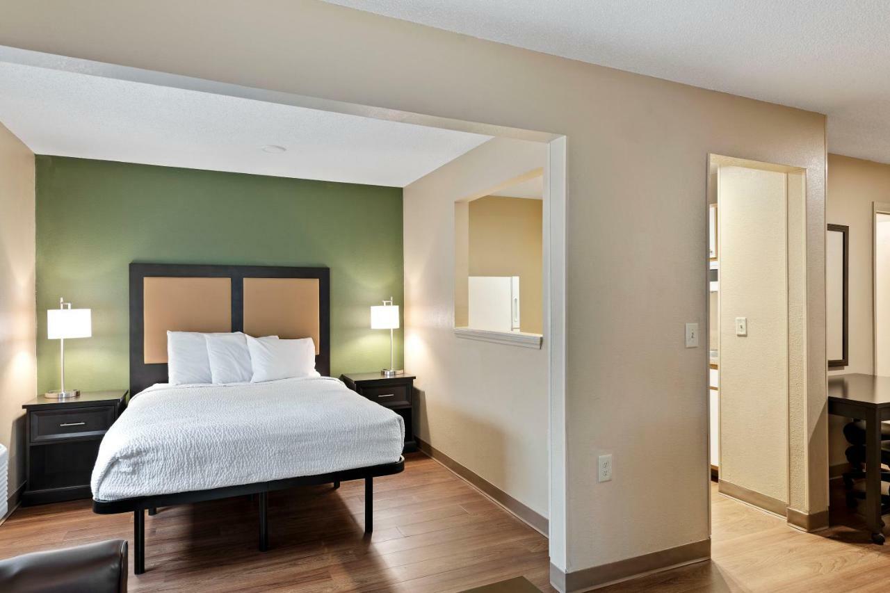 Extended Stay America Select Suites - Charlotte - Tyvola Rd - Executive Park Eksteriør billede