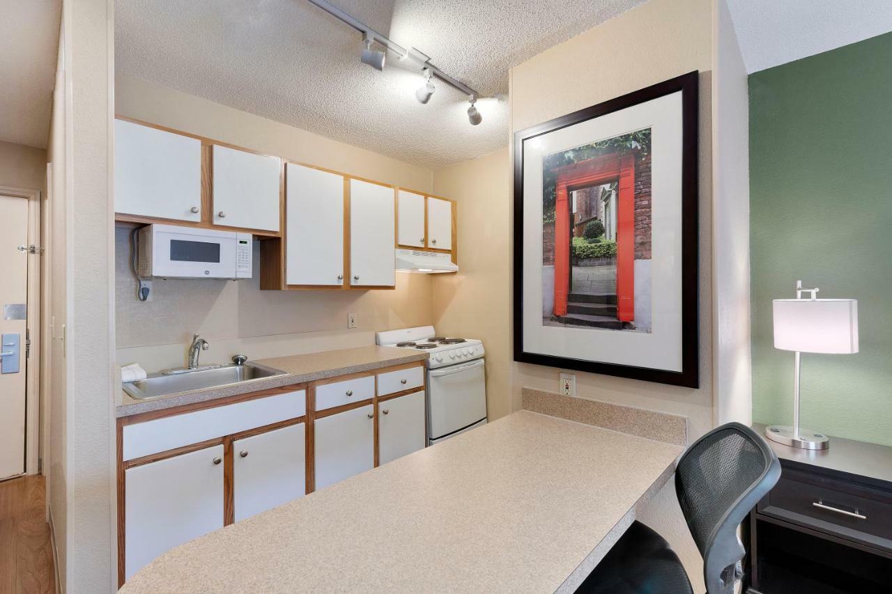 Extended Stay America Select Suites - Charlotte - Tyvola Rd - Executive Park Eksteriør billede